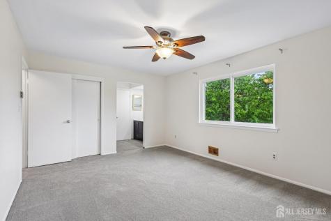 5 Ellis Court Middlesex NJ 08852