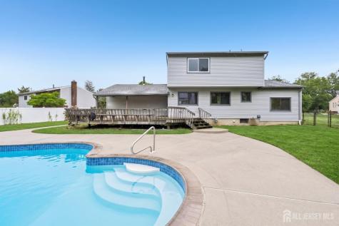 5 Ellis Court Middlesex NJ 08852