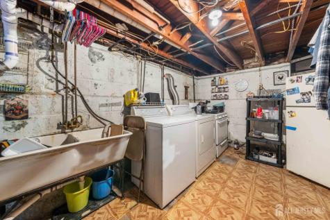 124 W 10th Avenue Roselle NJ 07203