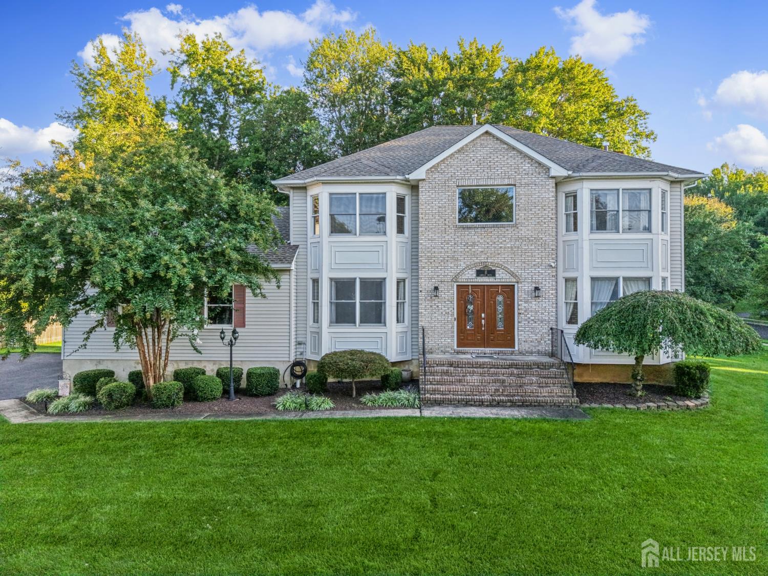 11 Camelot Drive Monroe NJ 08831
