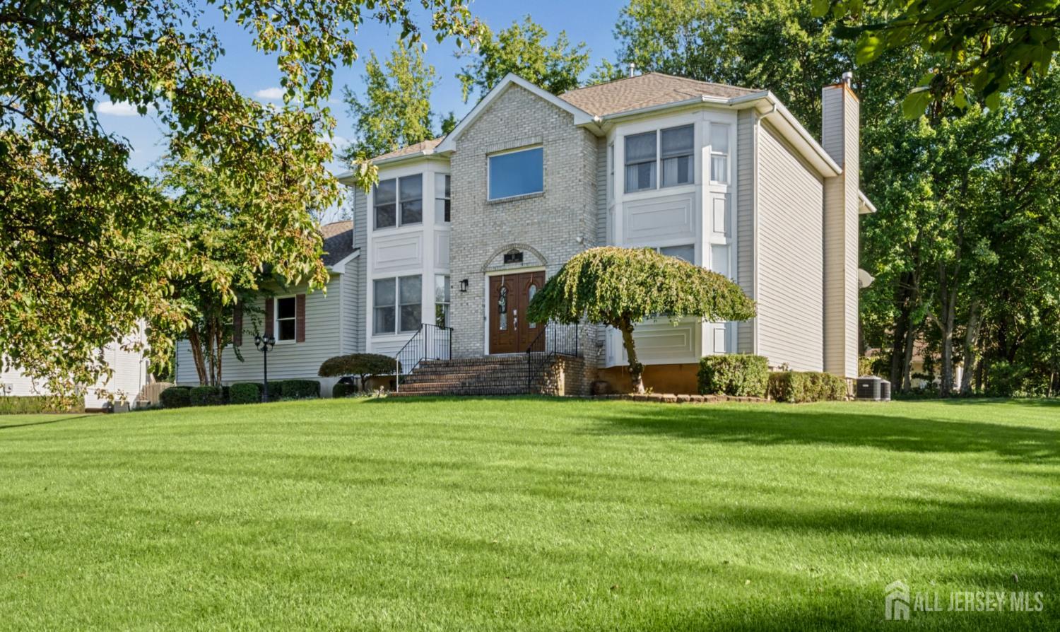 11 Camelot Drive Monroe NJ 08831