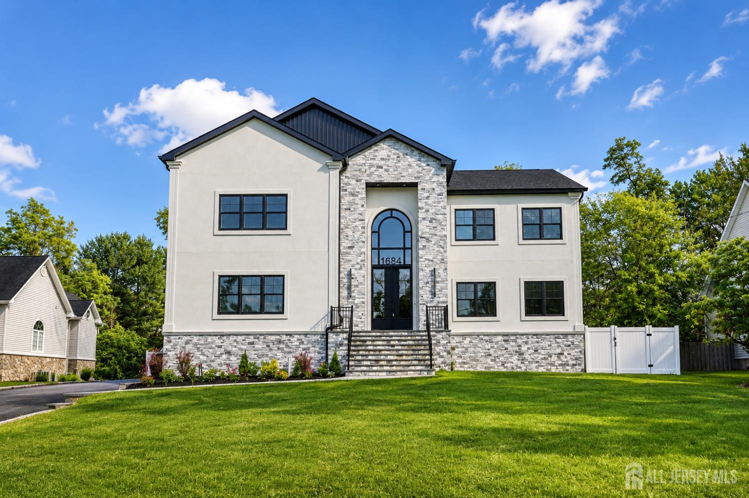 1684 Frank Street Edison NJ 08820