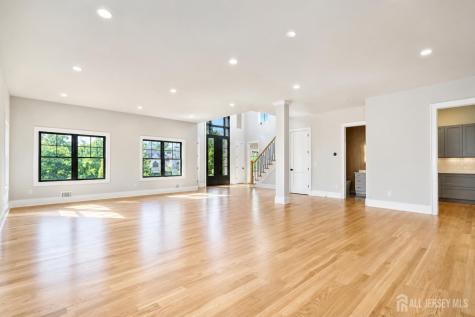 1684 Frank Street Edison NJ 08820