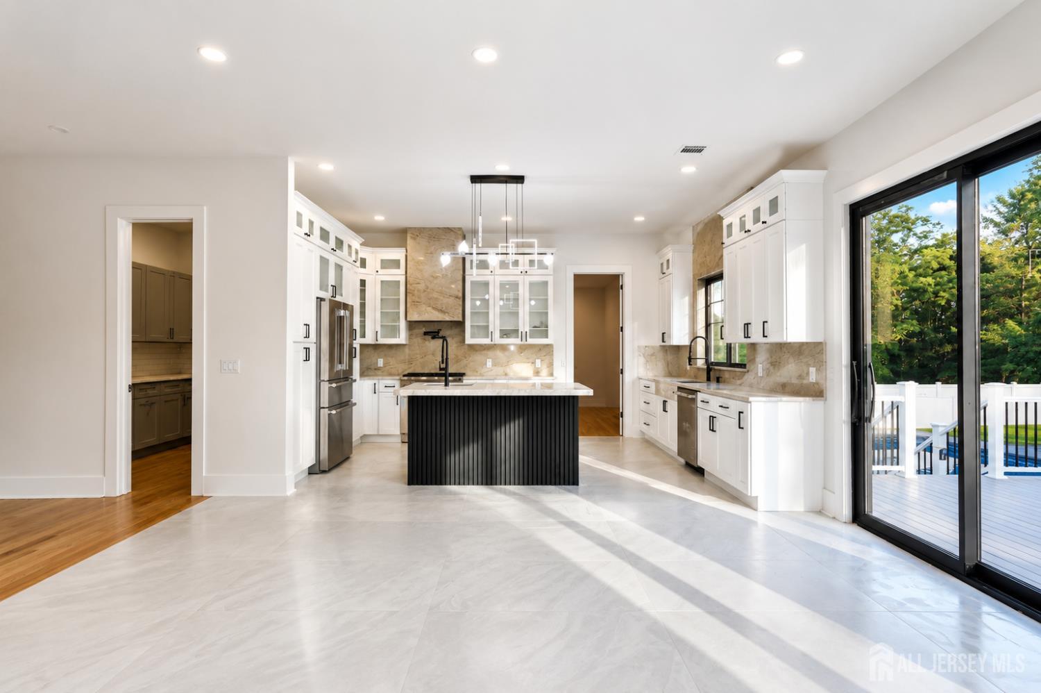 1684 Frank Street Edison NJ 08820