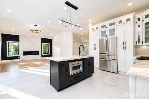 1684 Frank Street Edison NJ 08820