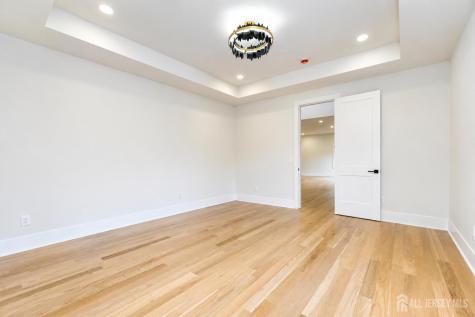 1684 Frank Street Edison NJ 08820