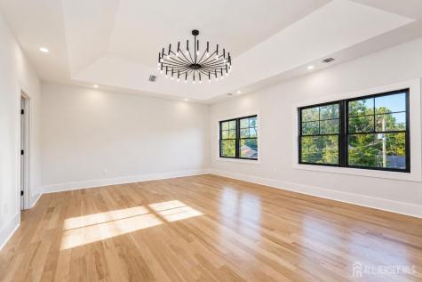 1684 Frank Street Edison NJ 08820