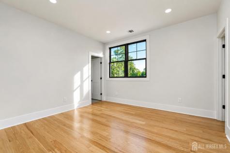 1684 Frank Street Edison NJ 08820