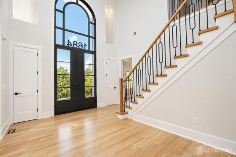 1684 Frank Street Edison NJ 08820