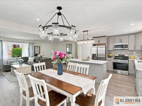 13 Glencourt Avenue Edison NJ 08837