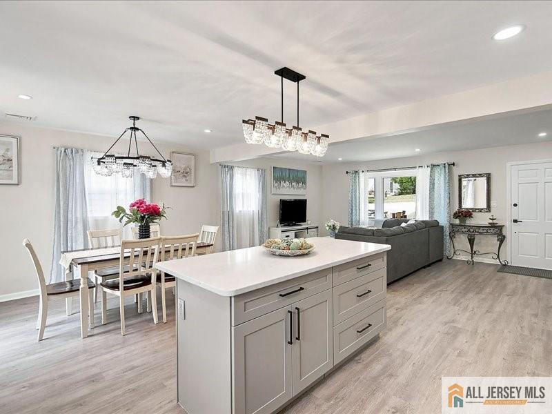 13 Glencourt Avenue Edison NJ 08837