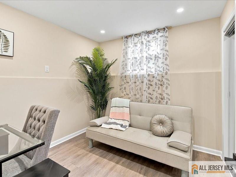 13 Glencourt Avenue Edison NJ 08837