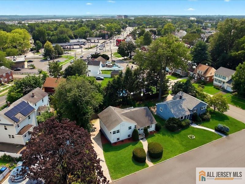 13 Glencourt Avenue Edison NJ 08837