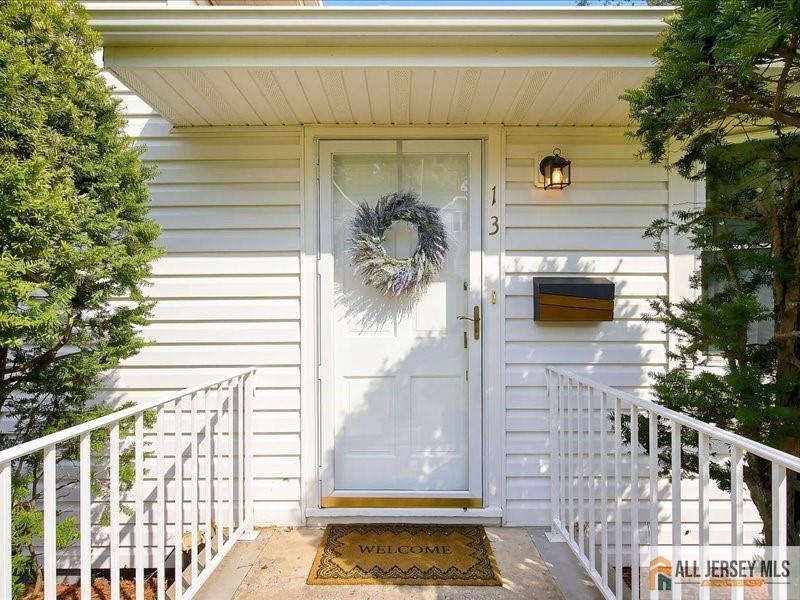 13 Glencourt Avenue Edison NJ 08837