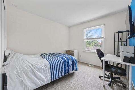 31 Dallenbach Lane East Brunswick NJ 08816