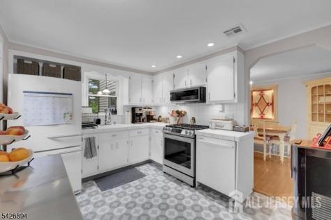 233 Maple Avenue Dunellen NJ 08812