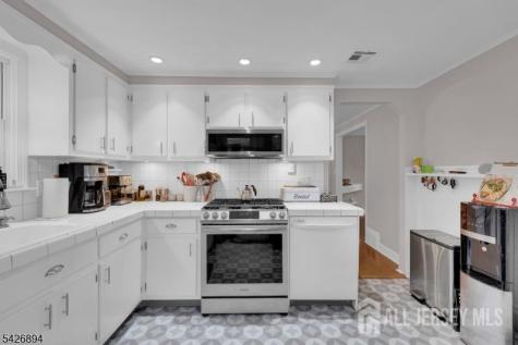 233 Maple Avenue Dunellen NJ 08812