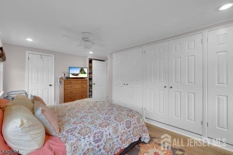 233 Maple Avenue Dunellen NJ 08812