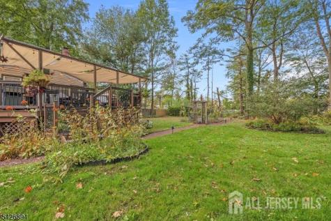 233 Maple Avenue Dunellen NJ 08812