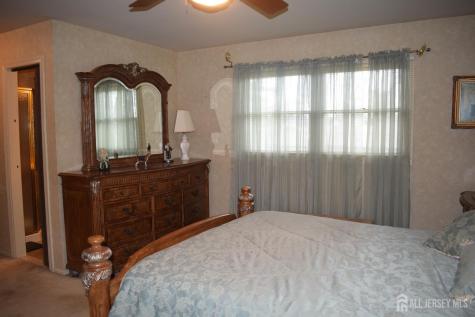 15 Cutter Avenue Edison NJ 08820