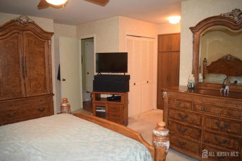 15 Cutter Avenue Edison NJ 08820
