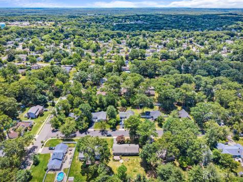 5 Camelot Drive East Brunswick NJ 08816