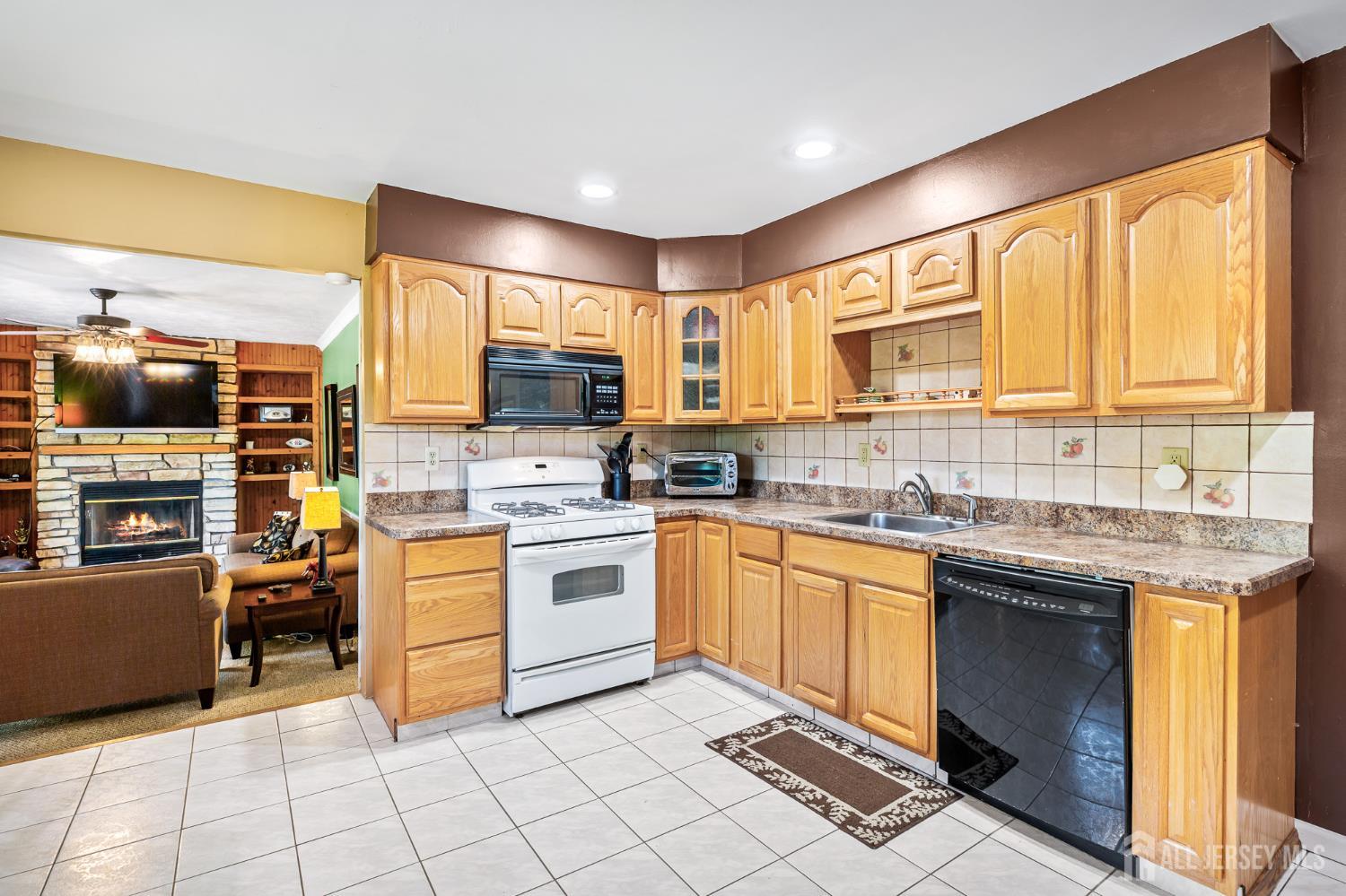 5 Camelot Drive East Brunswick NJ 08816