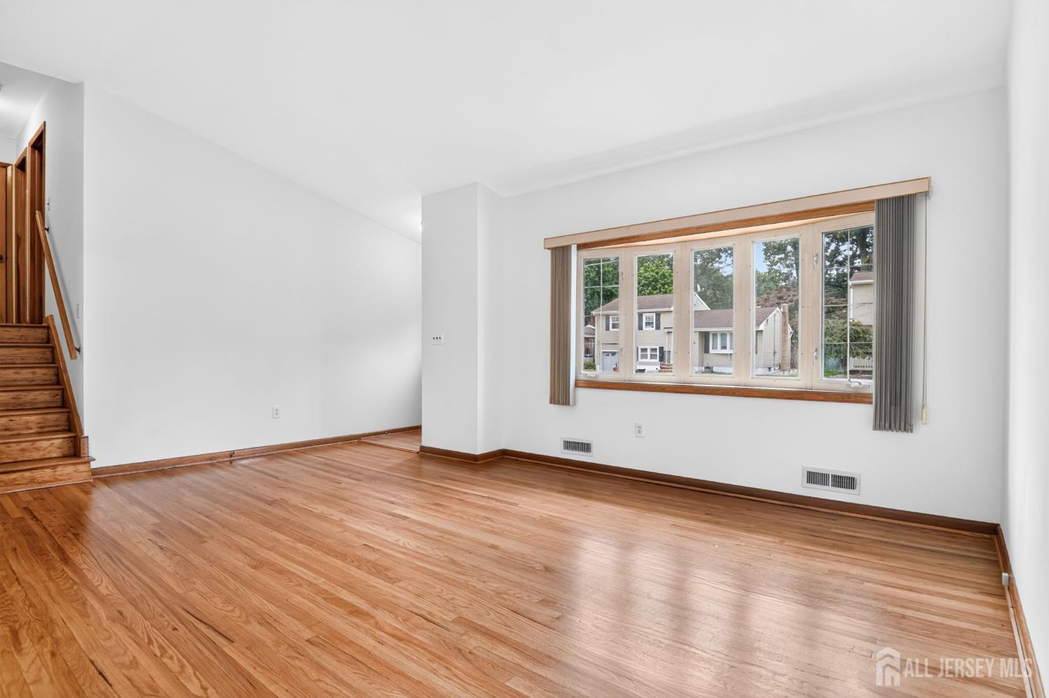 124 Kamm Avenue South River NJ 08882