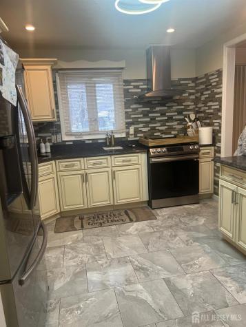 1039 Field Avenue Plainfield NJ 07060