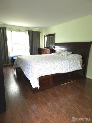 344 Bowler Court Piscataway NJ 08854