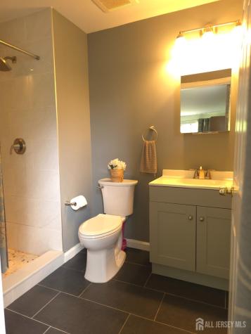 344 Bowler Court Piscataway NJ 08854