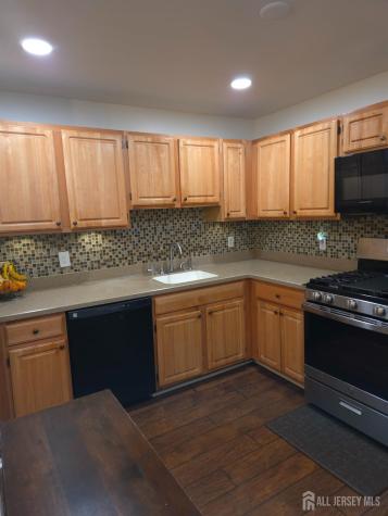 344 Bowler Court Piscataway NJ 08854