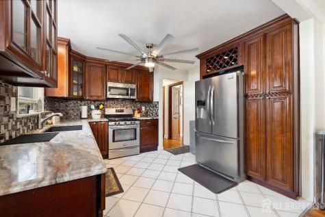 515 Beechwood Avenue Roselle Park NJ 07204