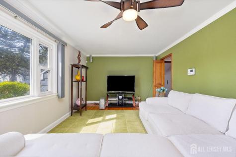 515 Beechwood Avenue Roselle Park NJ 07204