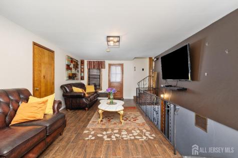 515 Beechwood Avenue Roselle Park NJ 07204