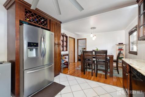 515 Beechwood Avenue Roselle Park NJ 07204