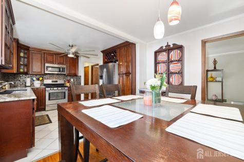 515 Beechwood Avenue Roselle Park NJ 07204