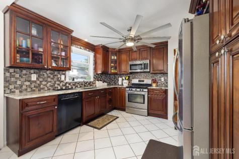 515 Beechwood Avenue Roselle Park NJ 07204