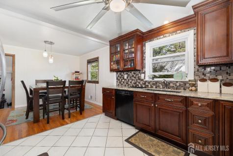 515 Beechwood Avenue Roselle Park NJ 07204