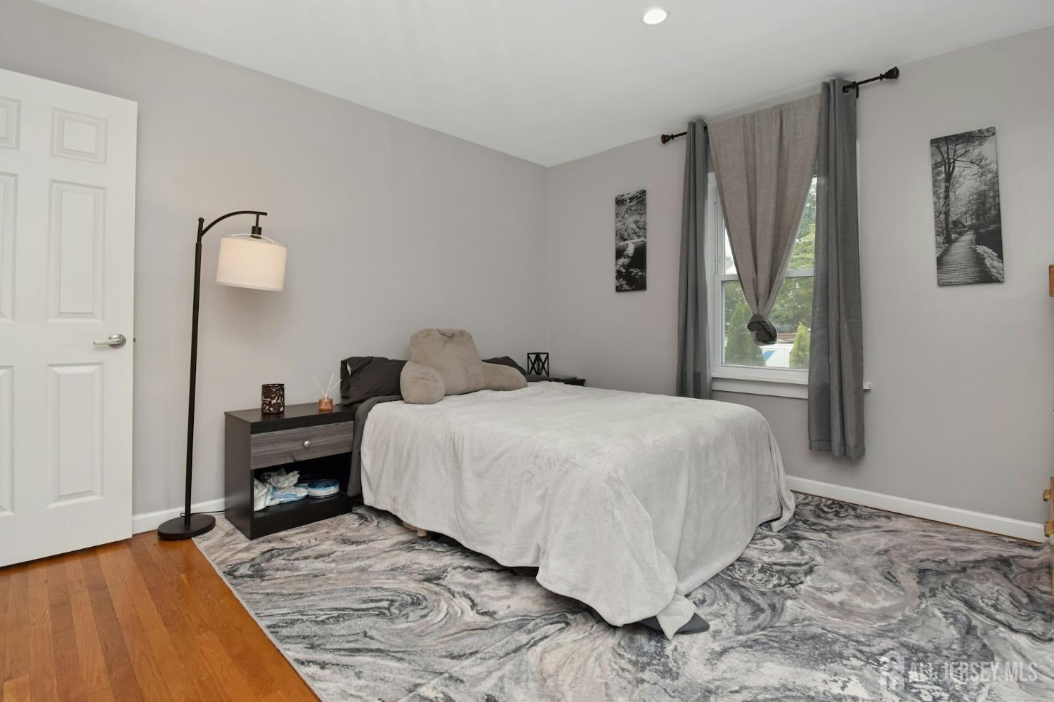 631 Concord Circle Ewing NJ 08618