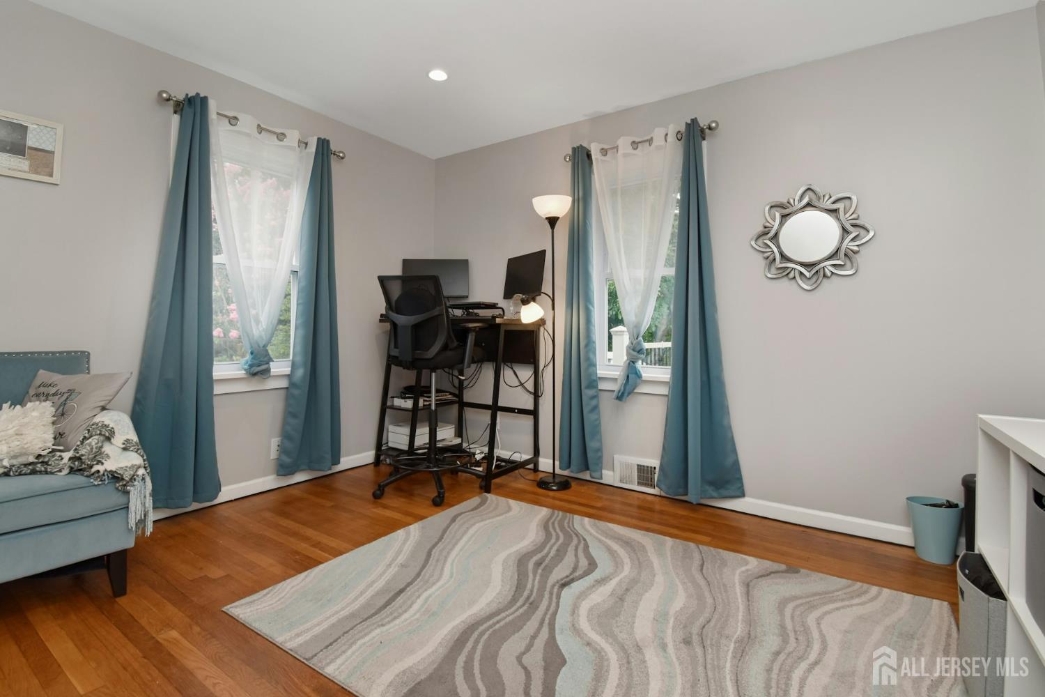 631 Concord Circle Ewing NJ 08618