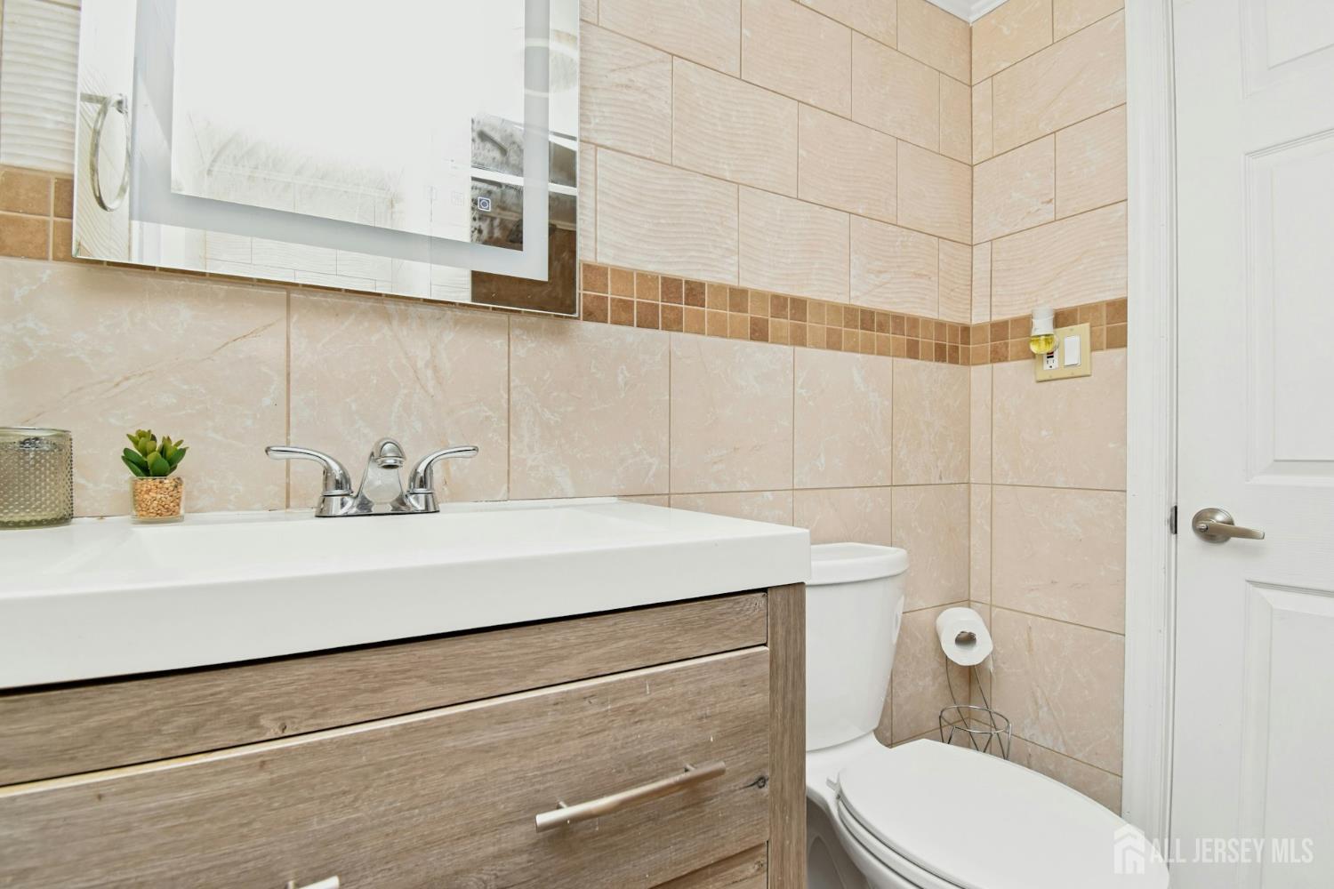 631 Concord Circle Ewing NJ 08618