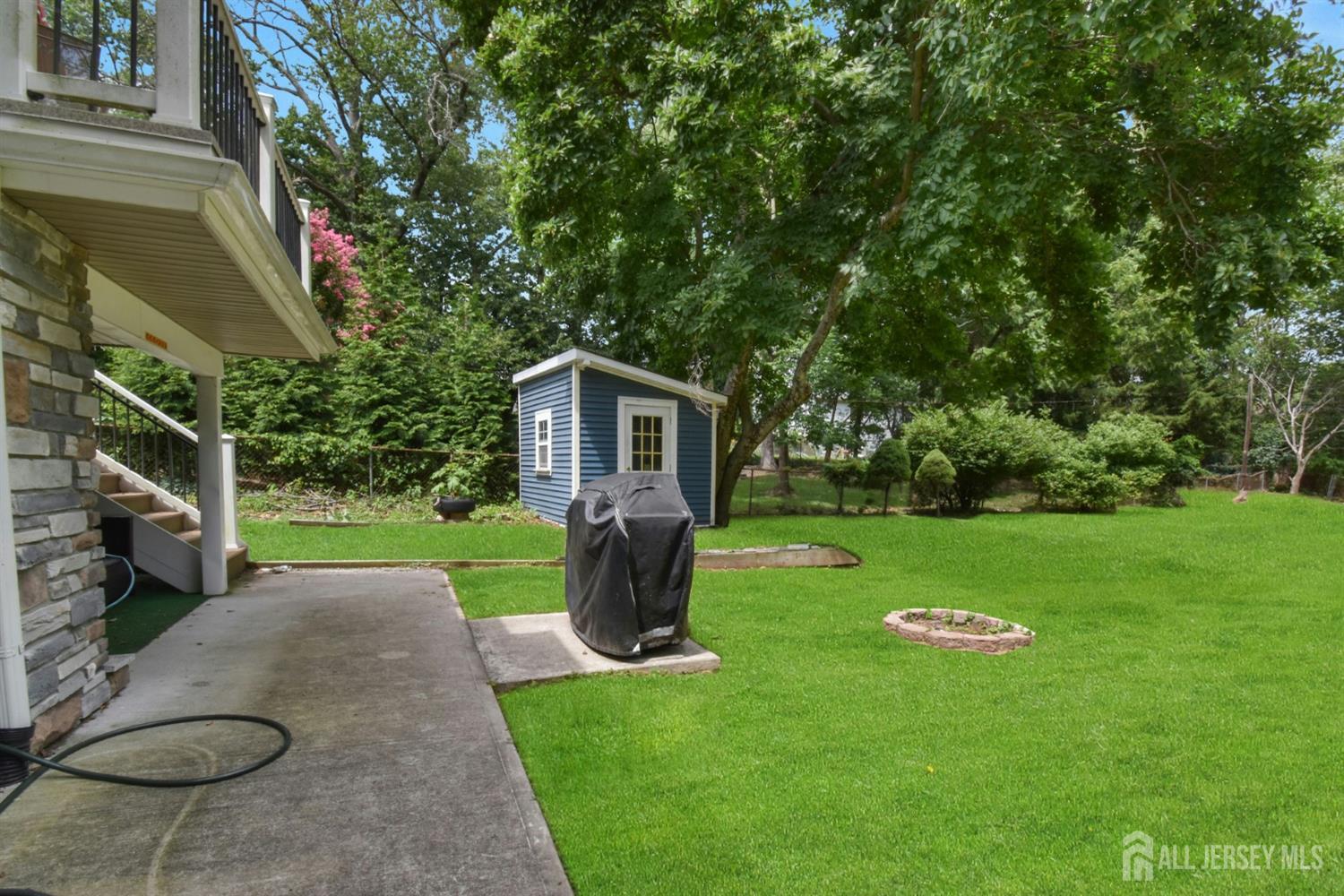 631 Concord Circle Ewing NJ 08618