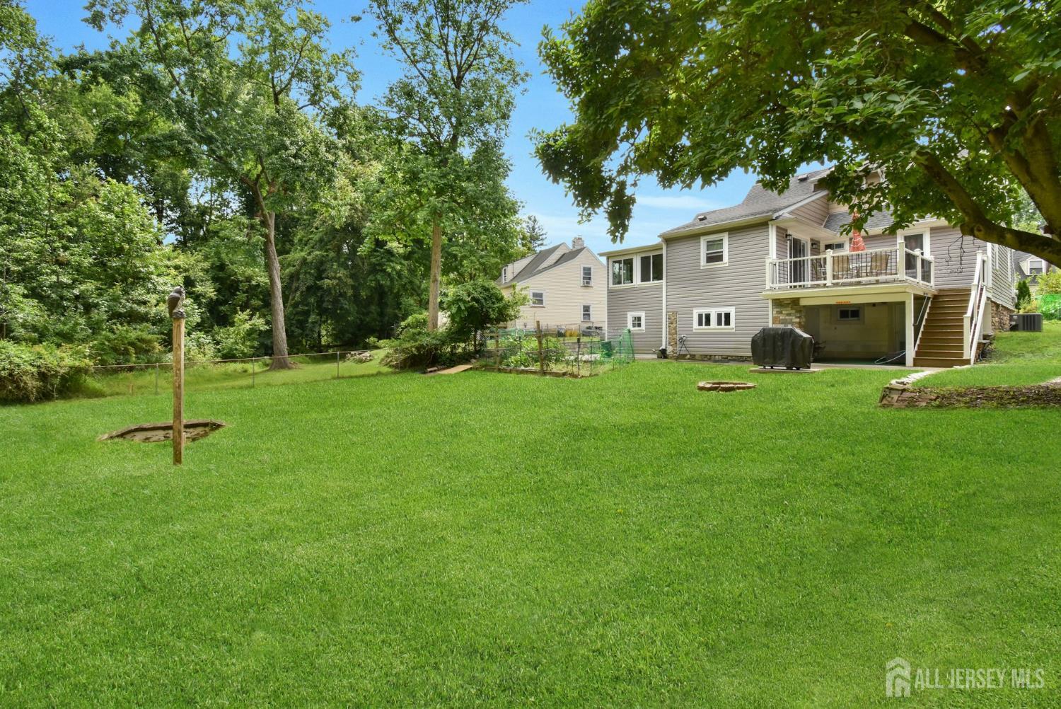 631 Concord Circle Ewing NJ 08618
