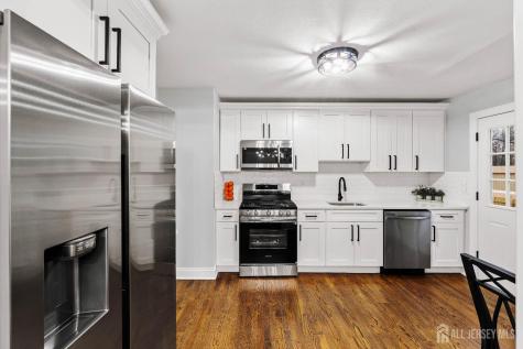 139 Lee Drive Middlesex NJ 08846