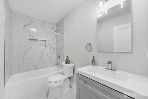 139 Lee Drive Middlesex NJ 08846