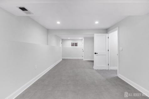 139 Lee Drive Middlesex NJ 08846