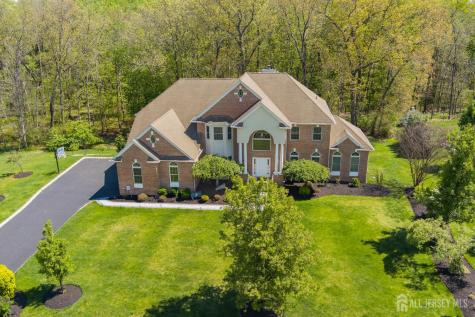 13 Schindler Lane Monroe NJ 08831