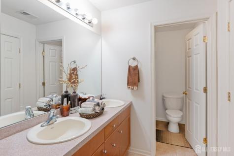 13 Schindler Lane Monroe NJ 08831