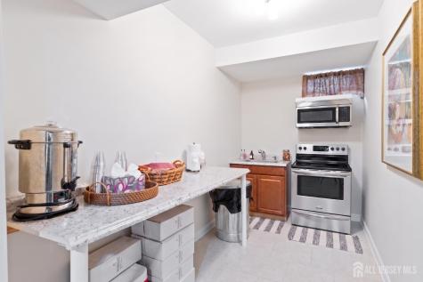 13 Schindler Lane Monroe NJ 08831